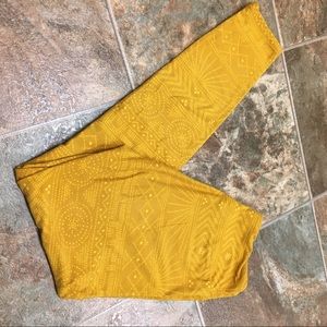 OS Lularoe mustard pattern leggings